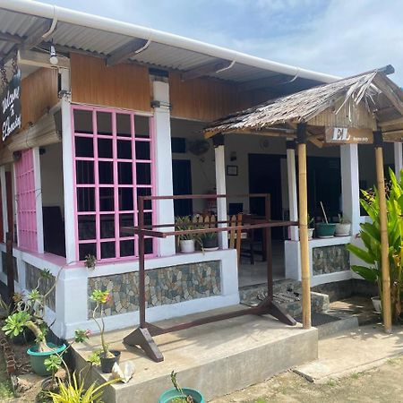 El Homestay Бунакен Экстерьер фото