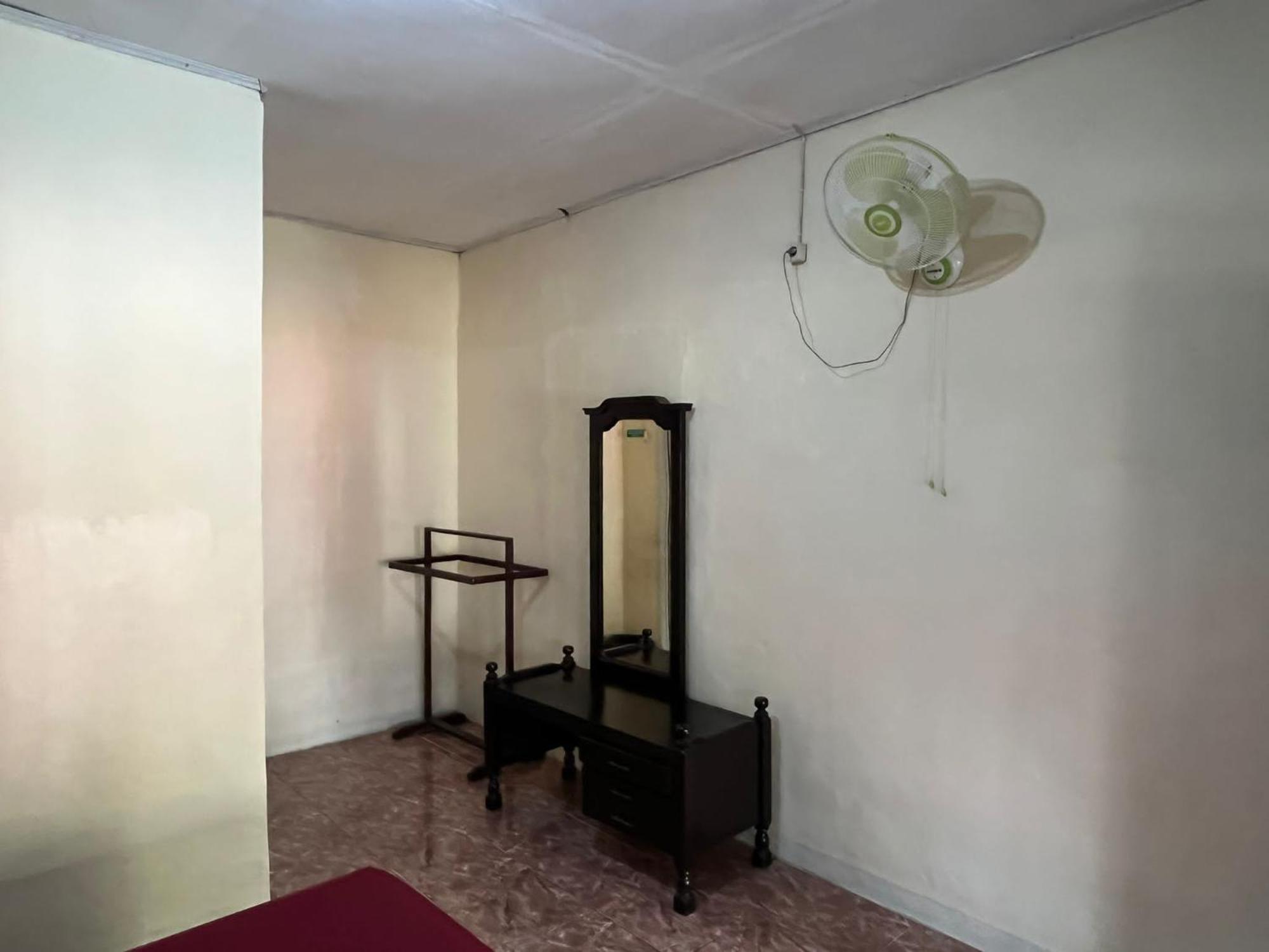 El Homestay Бунакен Экстерьер фото